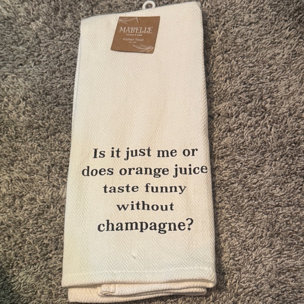 NWT Mabelle Kitchen Towel